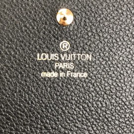 Louis Vuitton Venus Wallet Black