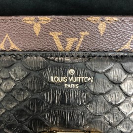 Louis Vuitton Victoire Python Black