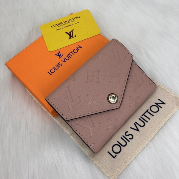 Louis Vuitton Victorine Powder