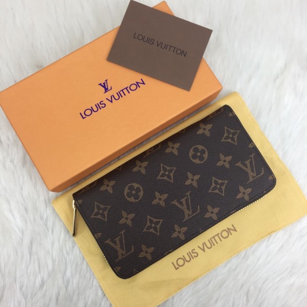 Louis Vuitton Zippy Classic