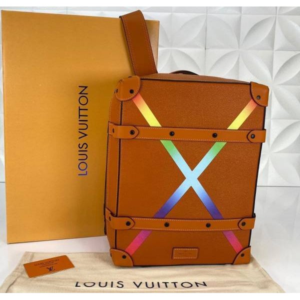 Louis vuit soft luggage backpack product size: 28 x 38 -5