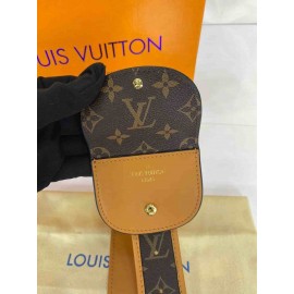 Louis vuitton Officier product size 18X10