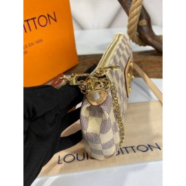 Louis vuitton eva clutch  3