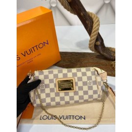 Louis vuitton eva clutch  3