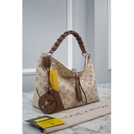 LOUIS VUITTON - Beaubourg Hobo Mahina 2