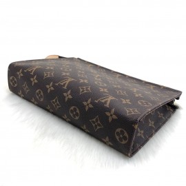 Louis Vuitton Toiletry Pouch 26