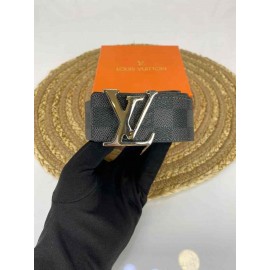 Louis Vuitton belt 2.5 cm 2