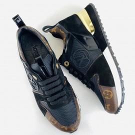 Louis voitton gold black shoes