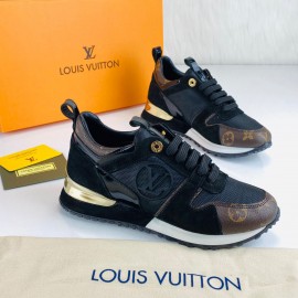 Louis voitton gold black shoes