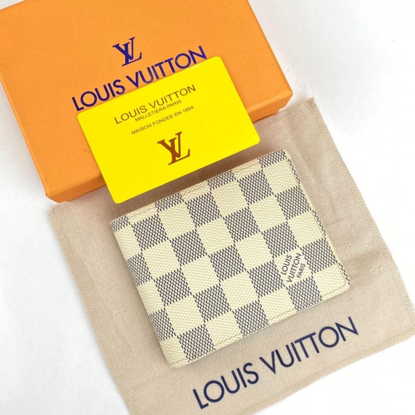 Louis Vuitton Multiple mens wallet white