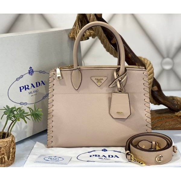 Prada Bag B-6-10