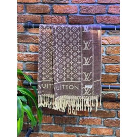 Louis Vuitton Scarf  91