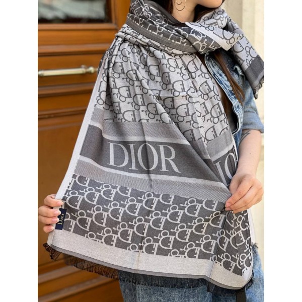 Dior scarf 5