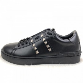 Valentino Sneakers Rockstud Black