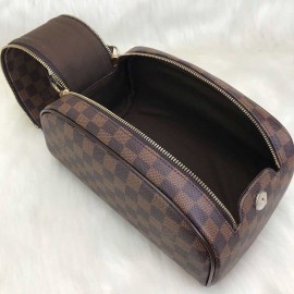 Louis Vuitton King Size Toiletry Pouch1