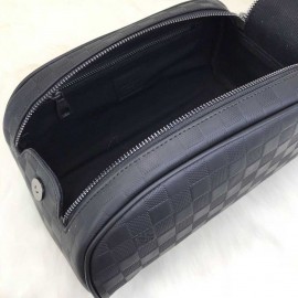 Louis Vuitton King Size Toiletry Pouch3